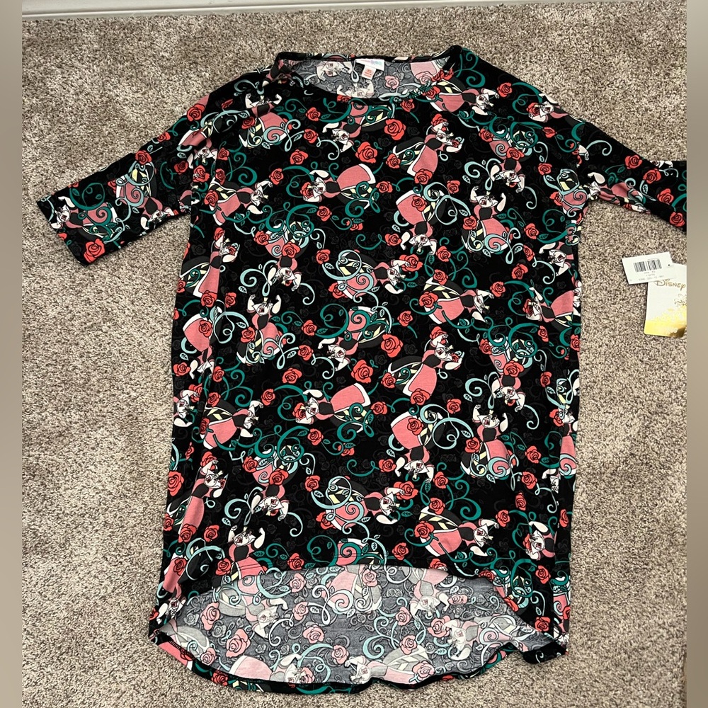 New with tags!  • XS Disney lularoe Irma Queen of hearts